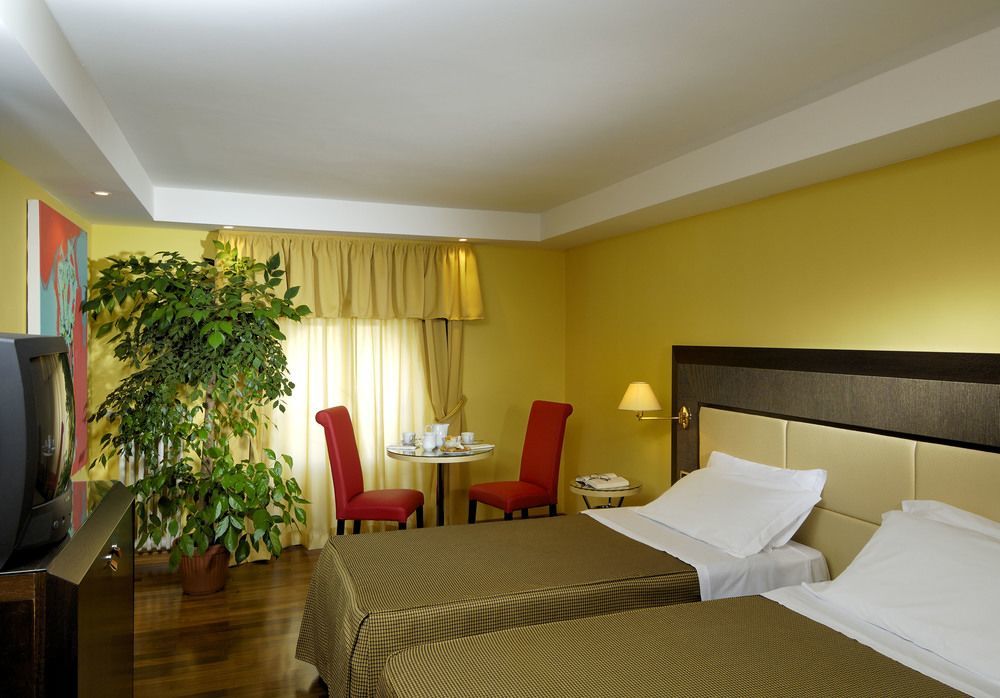 Hotel Vittoria Faenza Exterior foto