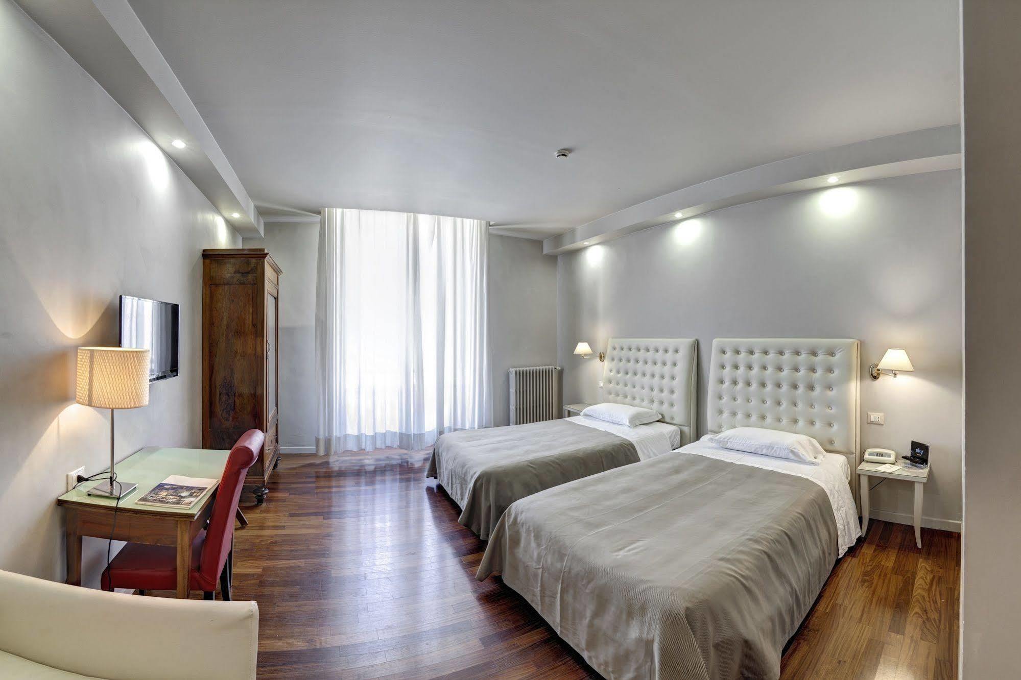 Hotel Vittoria Faenza Exterior foto
